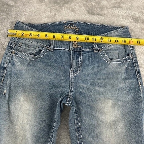 Vintage Vanity Women's Curvy Flare Jeans Light Wash Denim Sz 29W 32LL Distressed - Picture 6 of 16